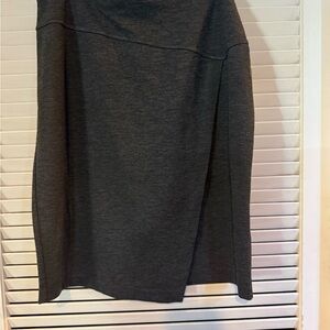 Kensie Charcoal Gray Skirt